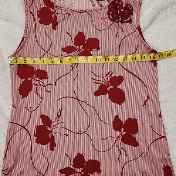 New York and Company Rosette Floral Print Sleeveless Romantic Red Top, Medium - Picture 3 of 8